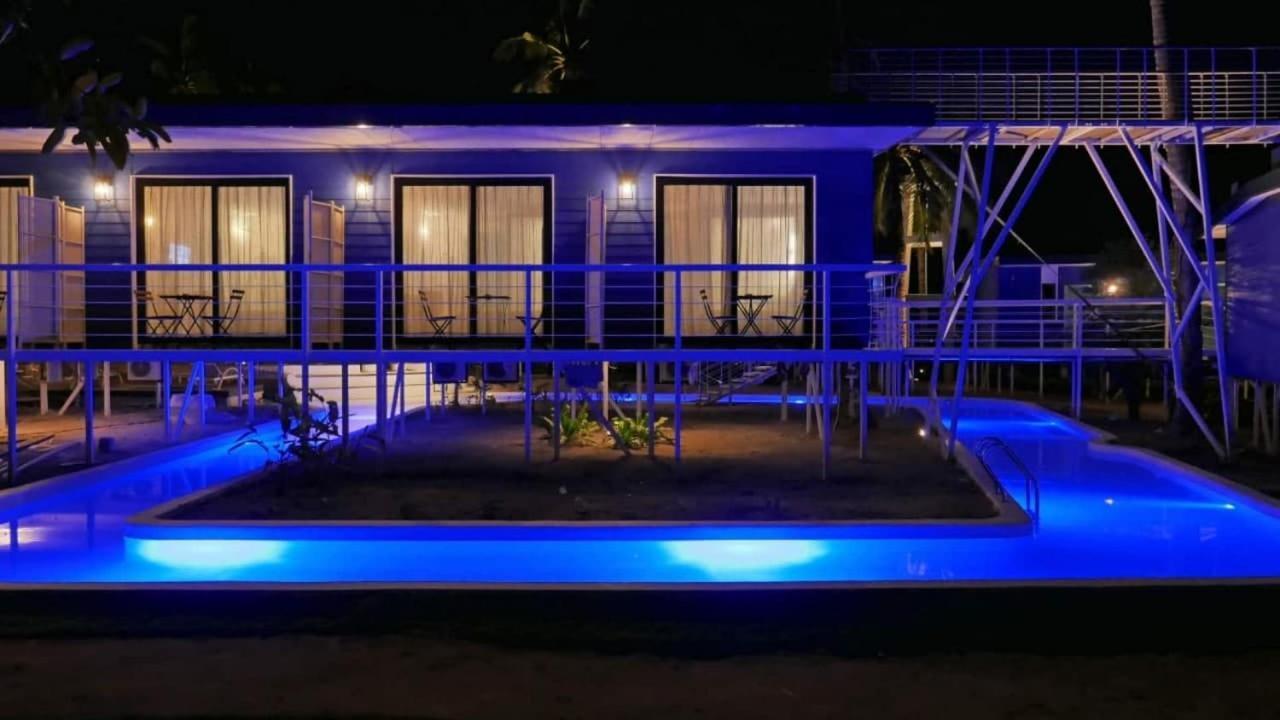 Apsaras Tribe Hotel General Luna  Buitenkant foto